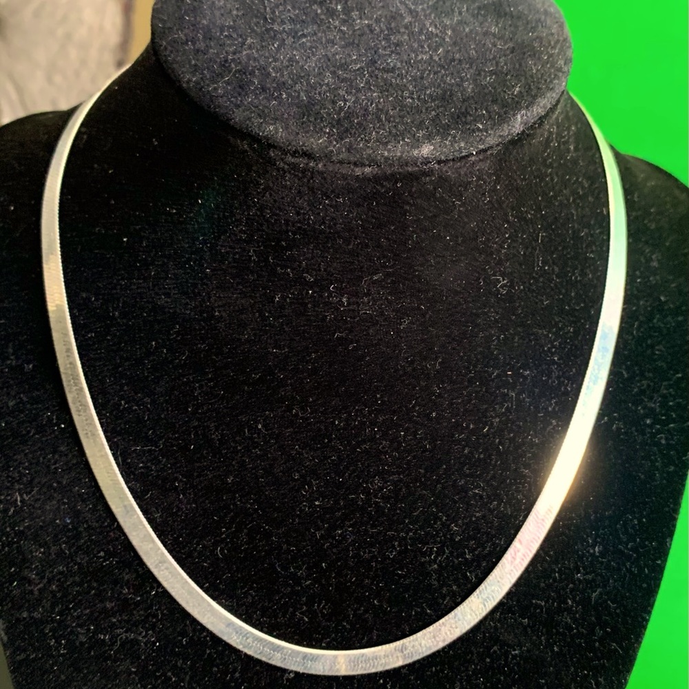 Herring bone necklace